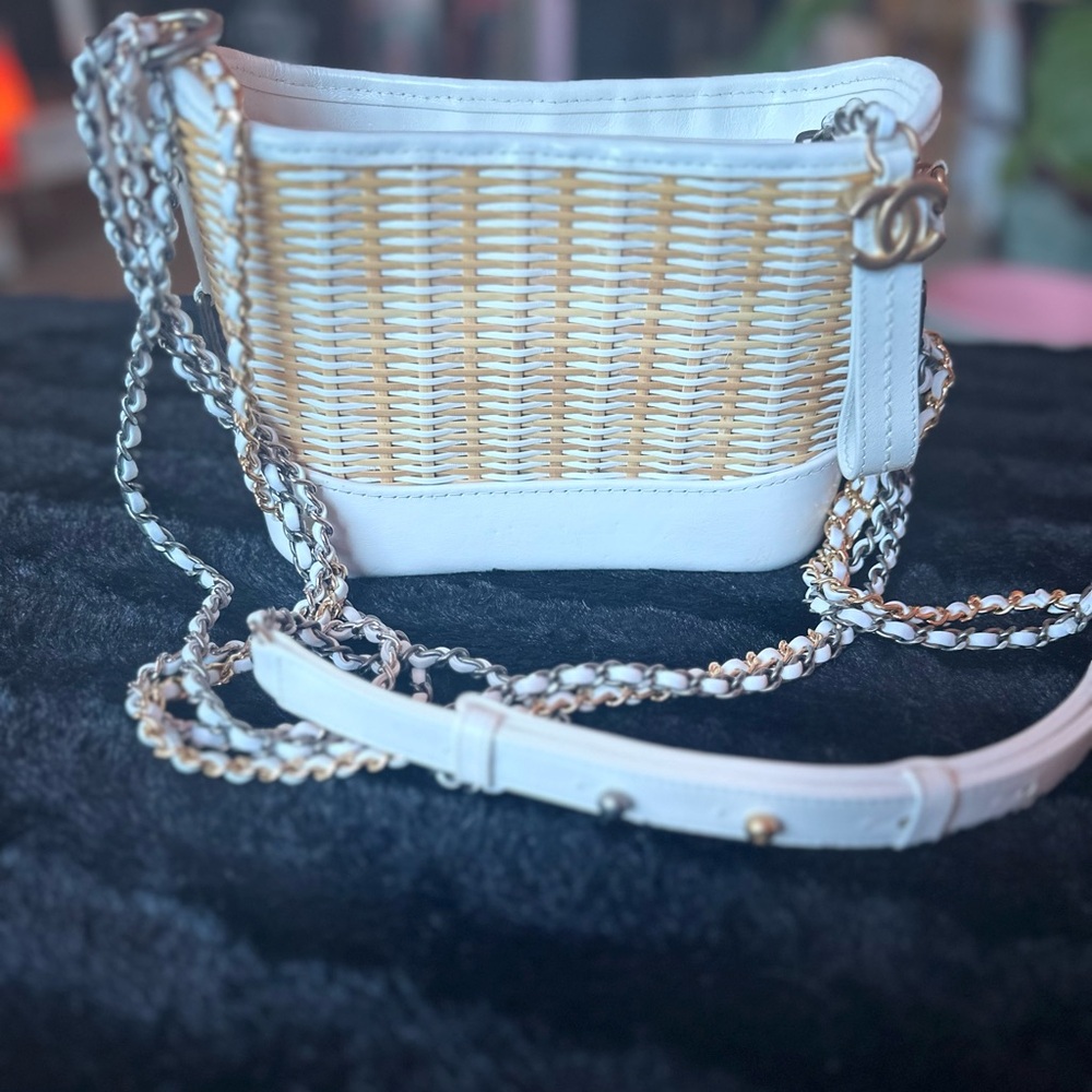 Channel small Rattan Gabrielle Hobo 2020 collection - Picture 2 of 15